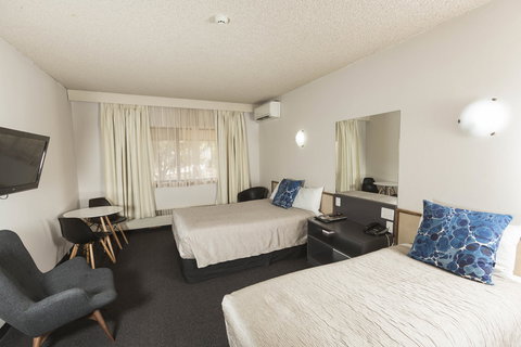Belconnen Way Motel And Serviced Apartments - Accommodation Brisbane 0