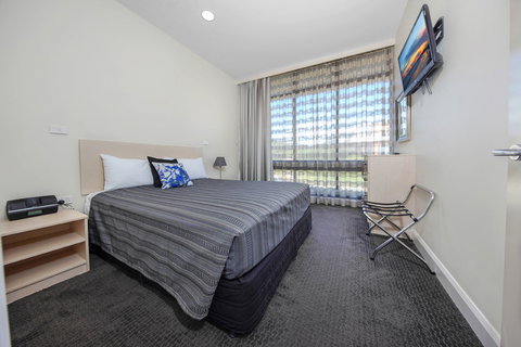 Belconnen Way Motel And Serviced Apartments - Accommodation Brisbane 3