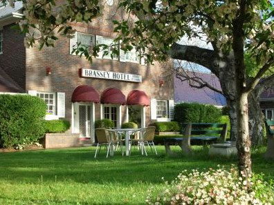 Brassey Of Canberra - Accommodation Brisbane 0