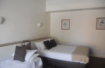 Burkes Hotel Motel - Accommodation Brisbane