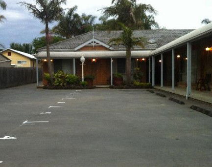 Best Western Coastal Waters Motor Inn - Accommodation Brisbane 1