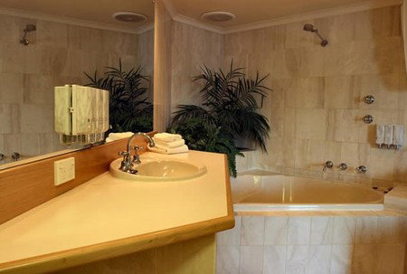 The Esplanade Motor Inn - Accommodation Brisbane 3