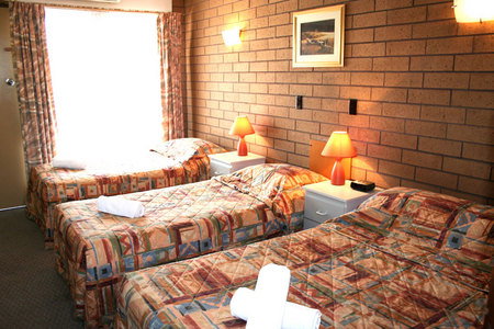 Rippleside Park Motor Inn - Accommodation Brisbane 2