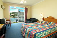 Clan Lakeside Lodge - Accommodation Brisbane 2