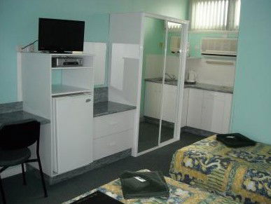 The Tree Motel - Accommodation Brisbane 3