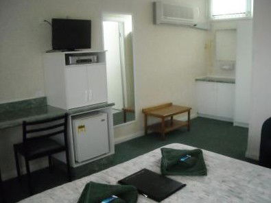 The Tree Motel - Accommodation Brisbane 4