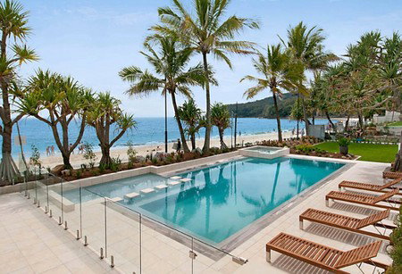 Fairshore Beachfront Apartments - Accommodation Brisbane 0