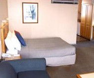 Young Federation Motor Inn - Accommodation Brisbane 2