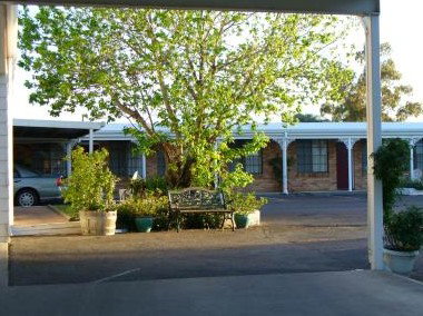 Colonial Motor Lodge - Accommodation Brisbane 2
