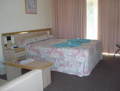 Colonial Motor Lodge - Accommodation Brisbane 3
