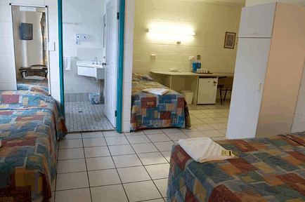 Barrier Reef Motel - Accommodation Brisbane 1
