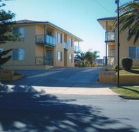 AA Madalena Court Holiday Apartments - Accommodation Brisbane