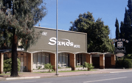 The Sands Motel - Accommodation Brisbane