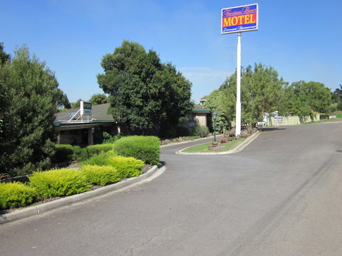 Farnham Court Motel - Accommodation Brisbane 0