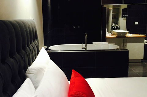Tower Motel - Accommodation Brisbane 4
