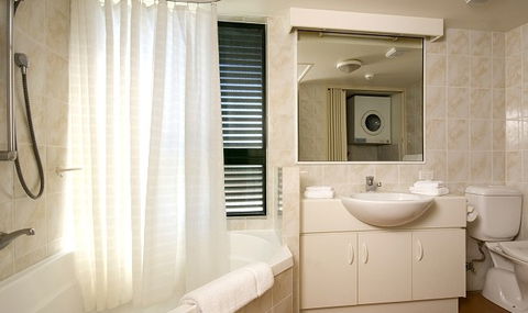 Tropic Towers Apartments - Accommodation Brisbane 1