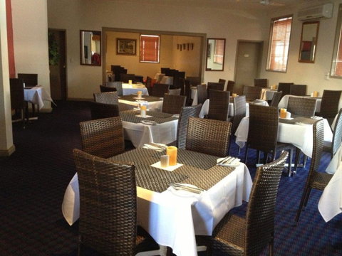 Bluestone Motor Inn - Accommodation Brisbane 3