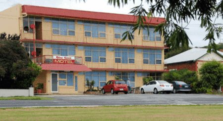 Blue Seas Motel - Accommodation Brisbane 2