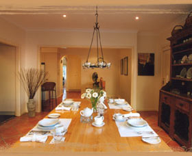 Ellis B And B - Accommodation Brisbane 1