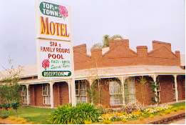 Top Of The Town Motel - Accommodation Brisbane 0