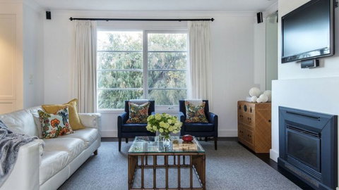 The Summer House - Accommodation Brisbane 3