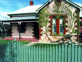 Naracoorte Cottages - Smith Street Villa - Accommodation Brisbane 0