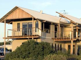 Tipara - Accommodation Brisbane 0