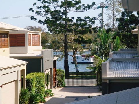Sonoma Noosaville - Accommodation Brisbane 0