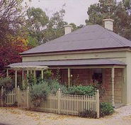 Miriams Cottage - Accommodation Brisbane