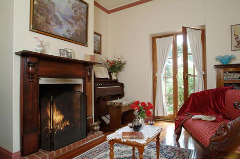Amanda's Cottage 1899 - Accommodation Brisbane 5