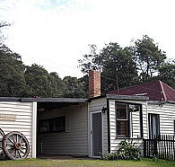 Glenbrook House and Cottage - Accommodation Brisbane