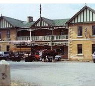 Man-O-Ross Hotel - Accommodation Brisbane