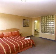 Lighthouse Hotel - Accommodation Brisbane