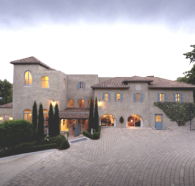 Villa Howden - Accommodation Brisbane