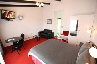 Fox And Hounds Inn - Accommodation Brisbane 4