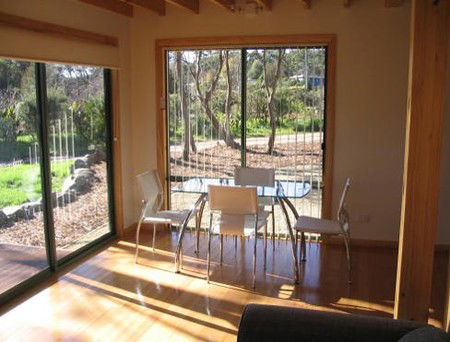 Four Seasons Holiday Cottages - Accommodation Brisbane 5