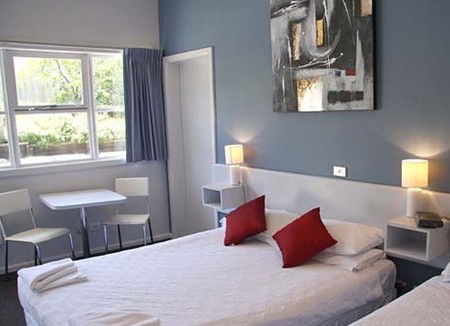 Leisure Inn Waterfront Lodge - Accommodation Brisbane 2