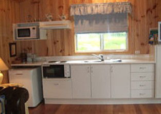 Summer Cottage - Accommodation Brisbane 2