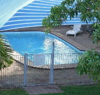 Ashs Holiday Units and Cafe - Accommodation Brisbane