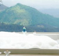 Artisan Spa Views Bed and Breakfast Cottage - Accommodation Brisbane