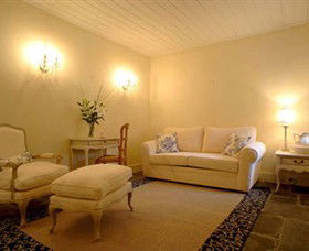 Montrose Of Ballarat - Montrose Cottage - Accommodation Brisbane 0