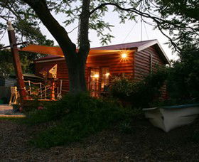 Ballarat Cottages - Accommodation Brisbane 0