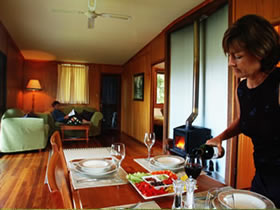 Whispering Valley Cottage Retreat - Accommodation Brisbane 0