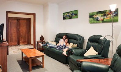 Artisan Spa Views Bed And Breakfast Cottage - Accommodation Brisbane 2