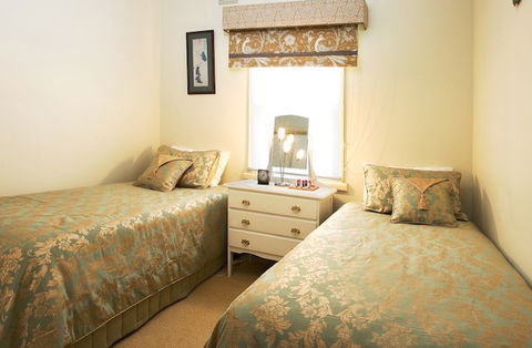Peel Cottage - Ballarat Miners Cottages - Accommodation Brisbane 2