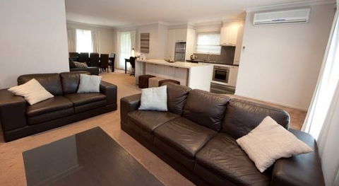 Executive Townhouse, Ballarat - Accommodation Brisbane 5