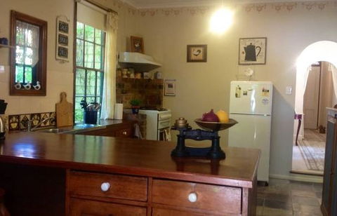 Newington House - Accommodation Brisbane 1