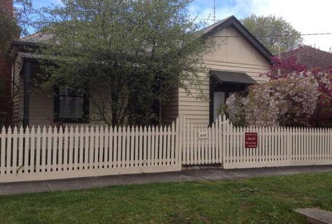 Newington House - Accommodation Brisbane 5