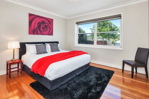 Lake Wendouree Luxury Apartments - Accommodation Brisbane 5