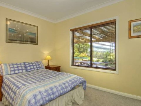 Lavender Views - Accommodation Brisbane 2
